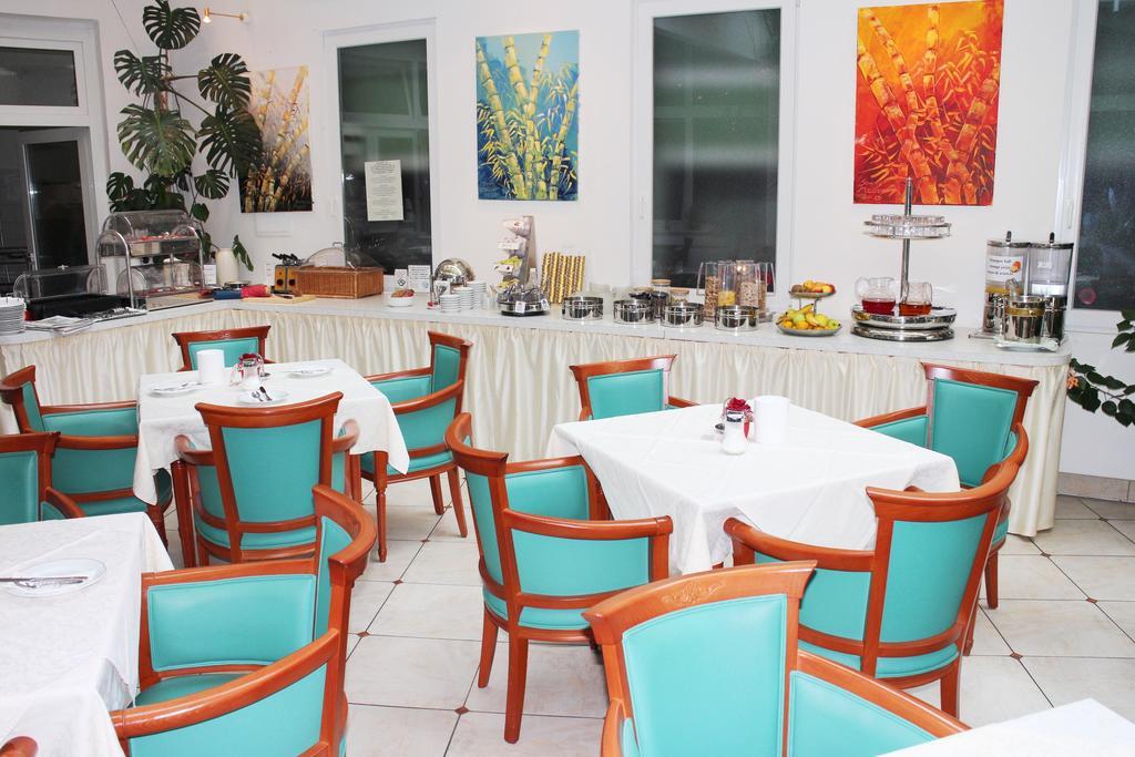 Altstadt Hotel Mosser Villach Bagian luar foto