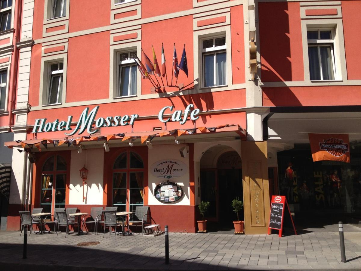 Altstadt Hotel Mosser Villach Bagian luar foto