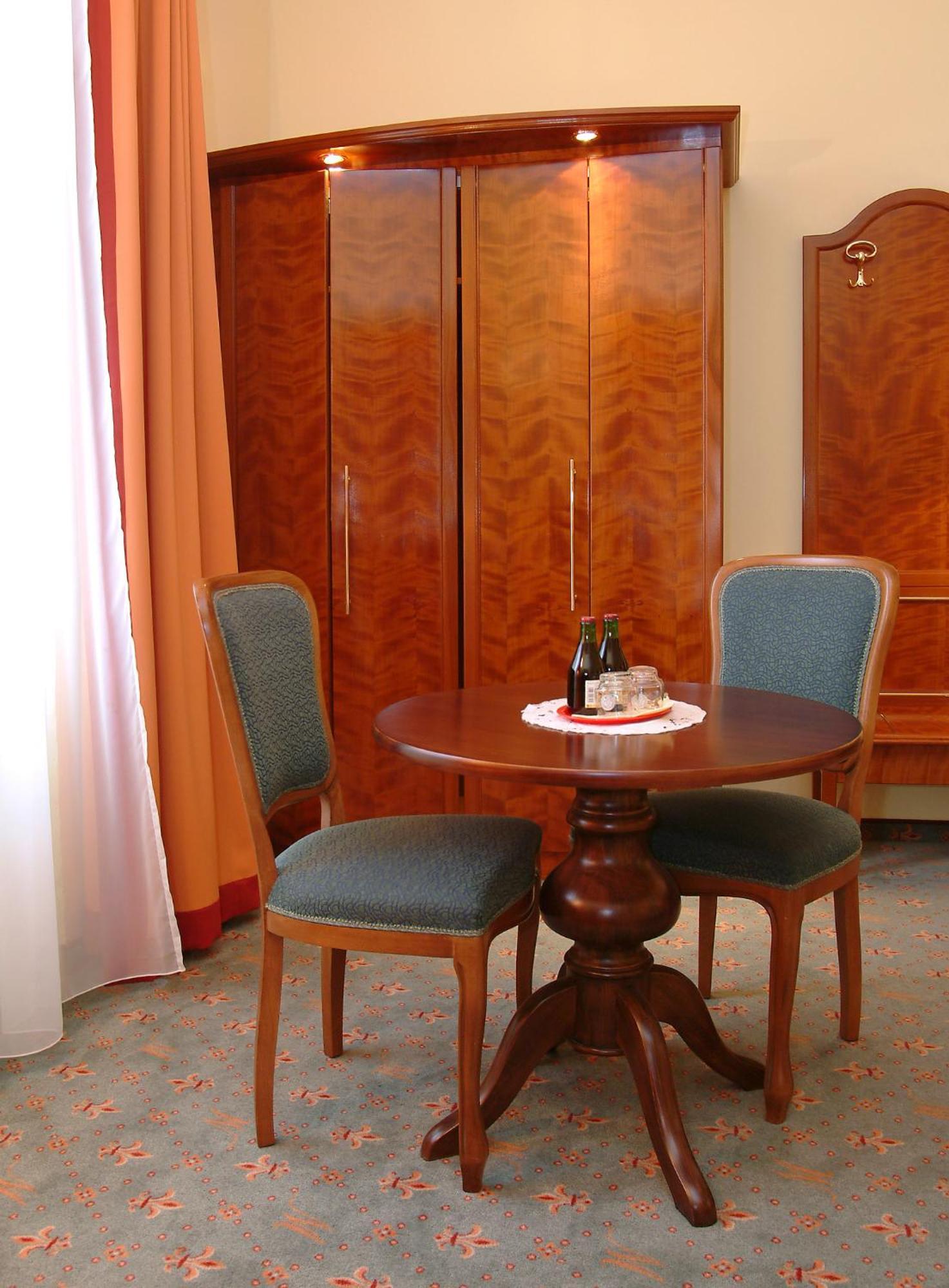 Altstadt Hotel Mosser Villach Bagian luar foto