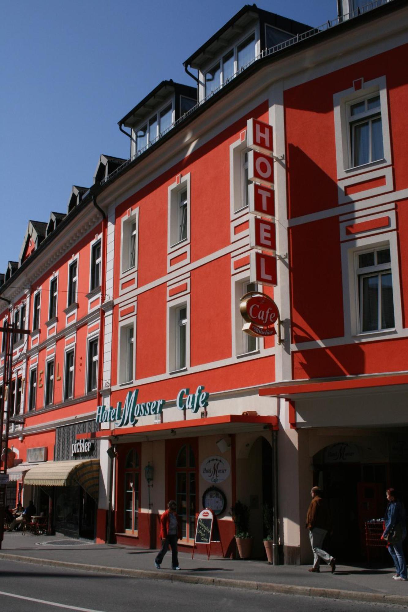 Altstadt Hotel Mosser Villach Bagian luar foto