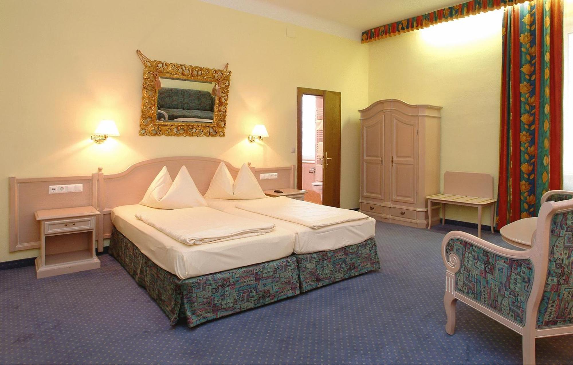 Altstadt Hotel Mosser Villach Ruang foto