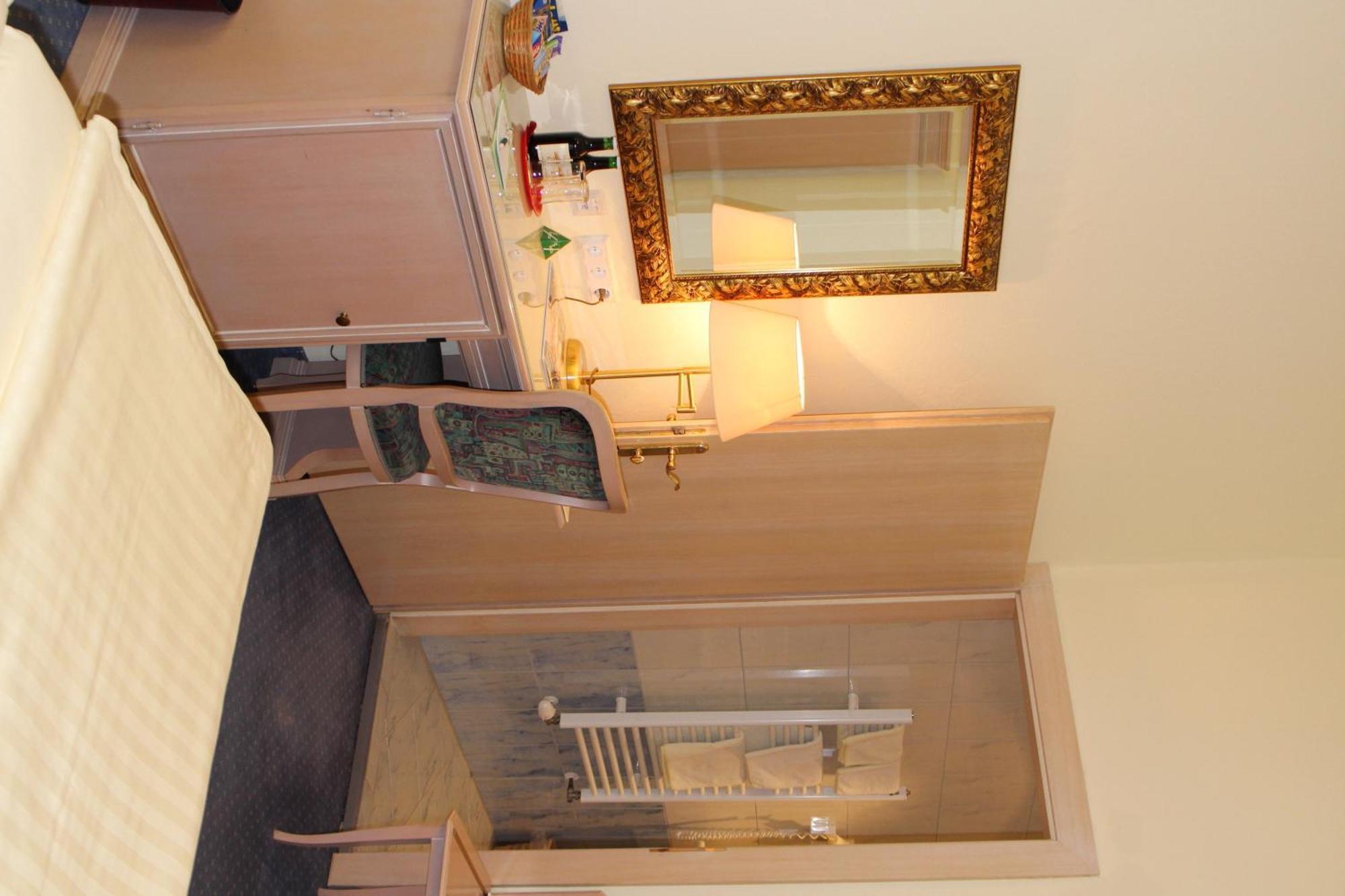 Altstadt Hotel Mosser Villach Ruang foto