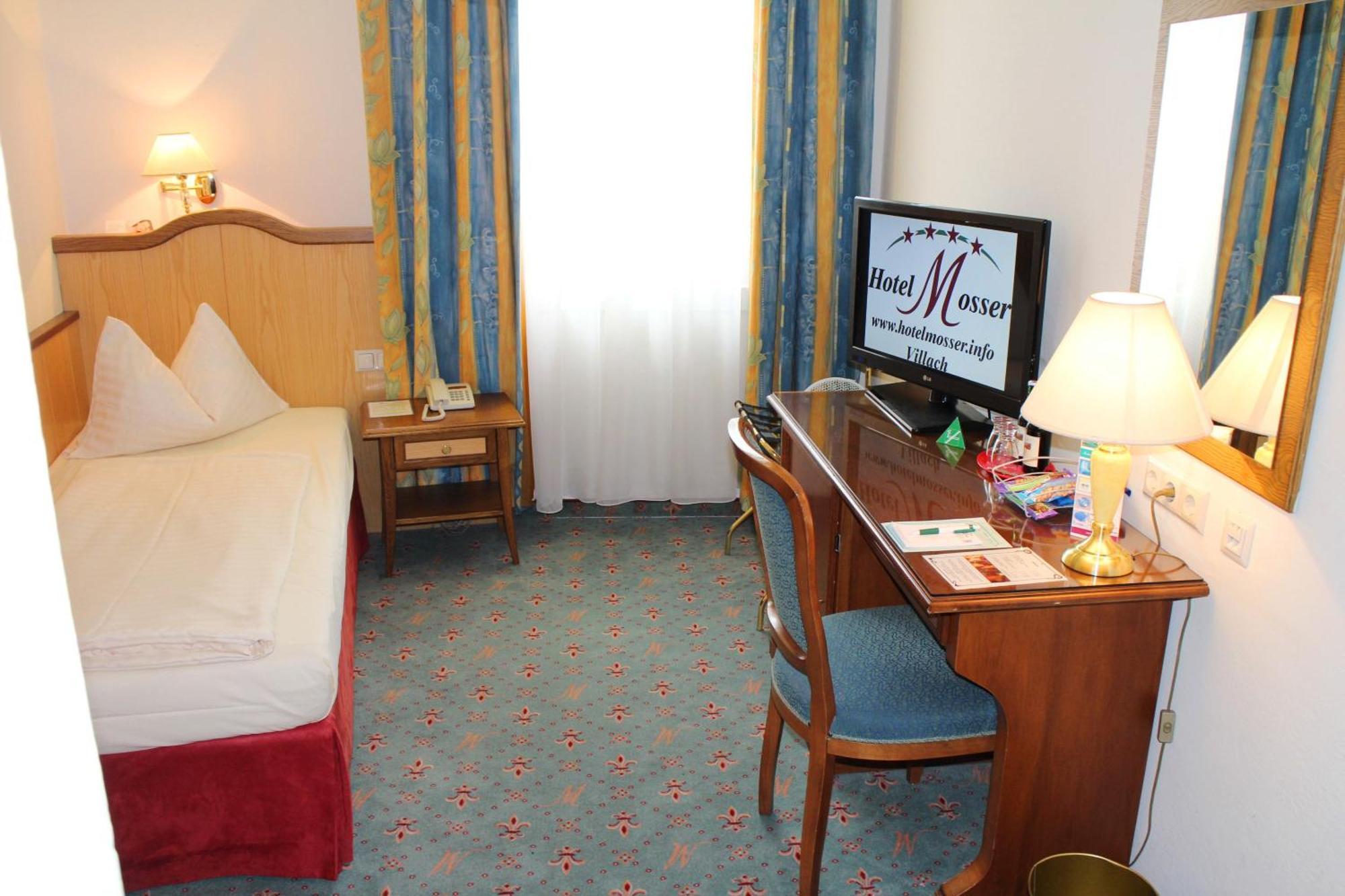 Altstadt Hotel Mosser Villach Ruang foto