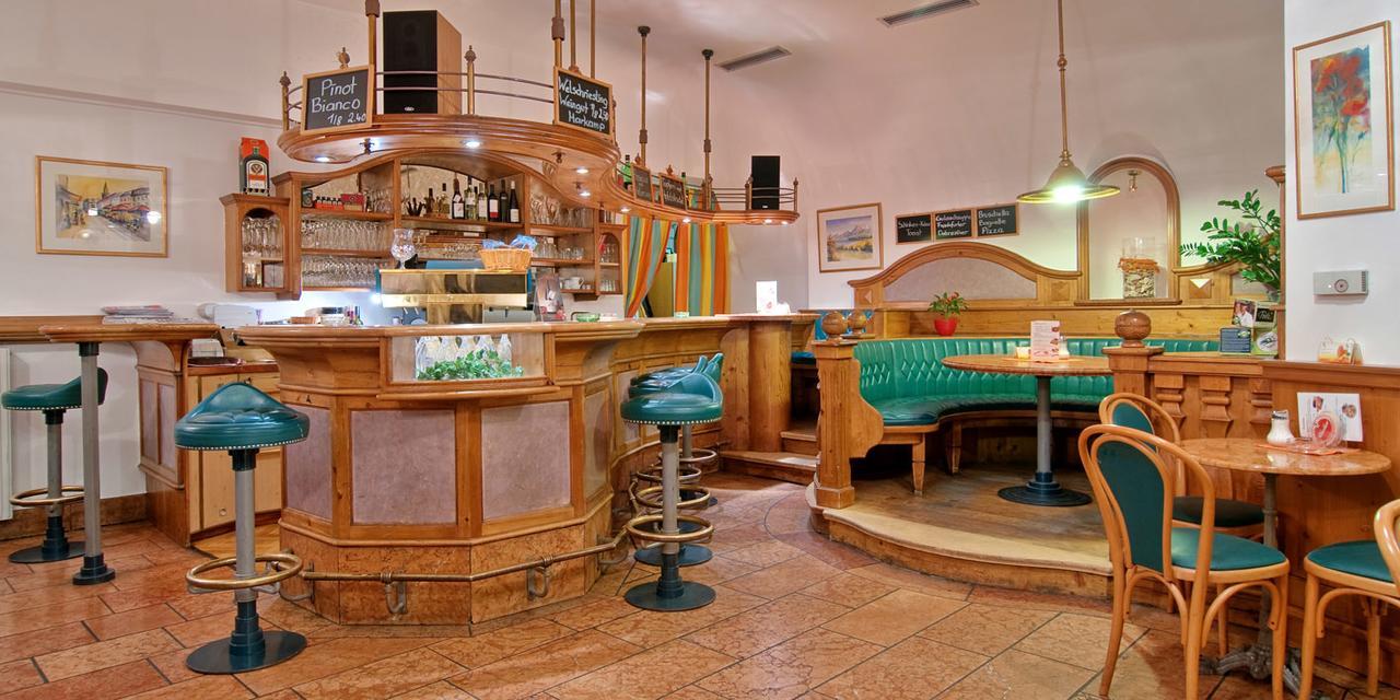 Altstadt Hotel Mosser Villach Bagian luar foto